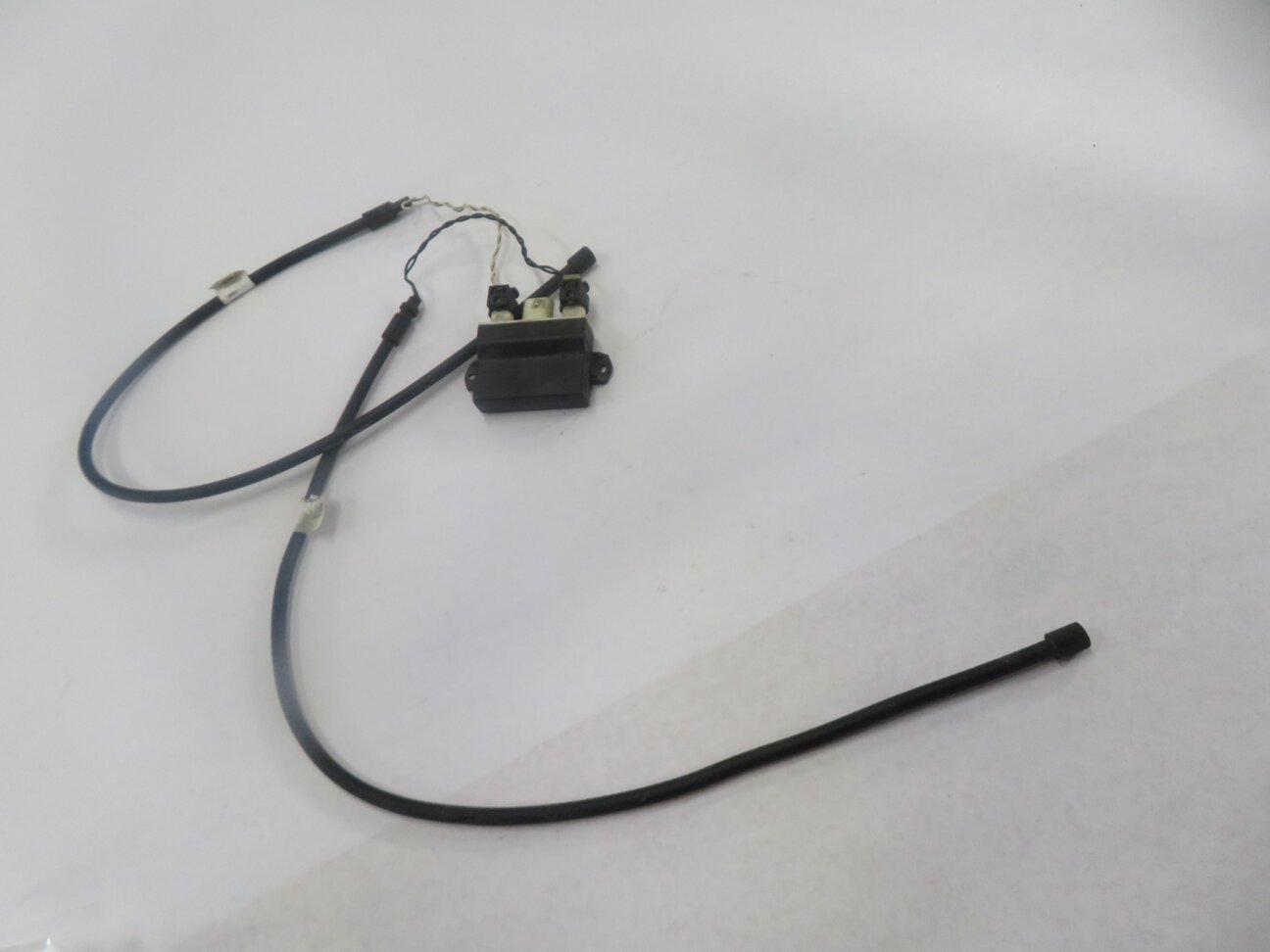 2016 MERCEDES C300 (W205) REAR TRUNK SMART OPENER CONTROL MODULE w/ ANTENNA
