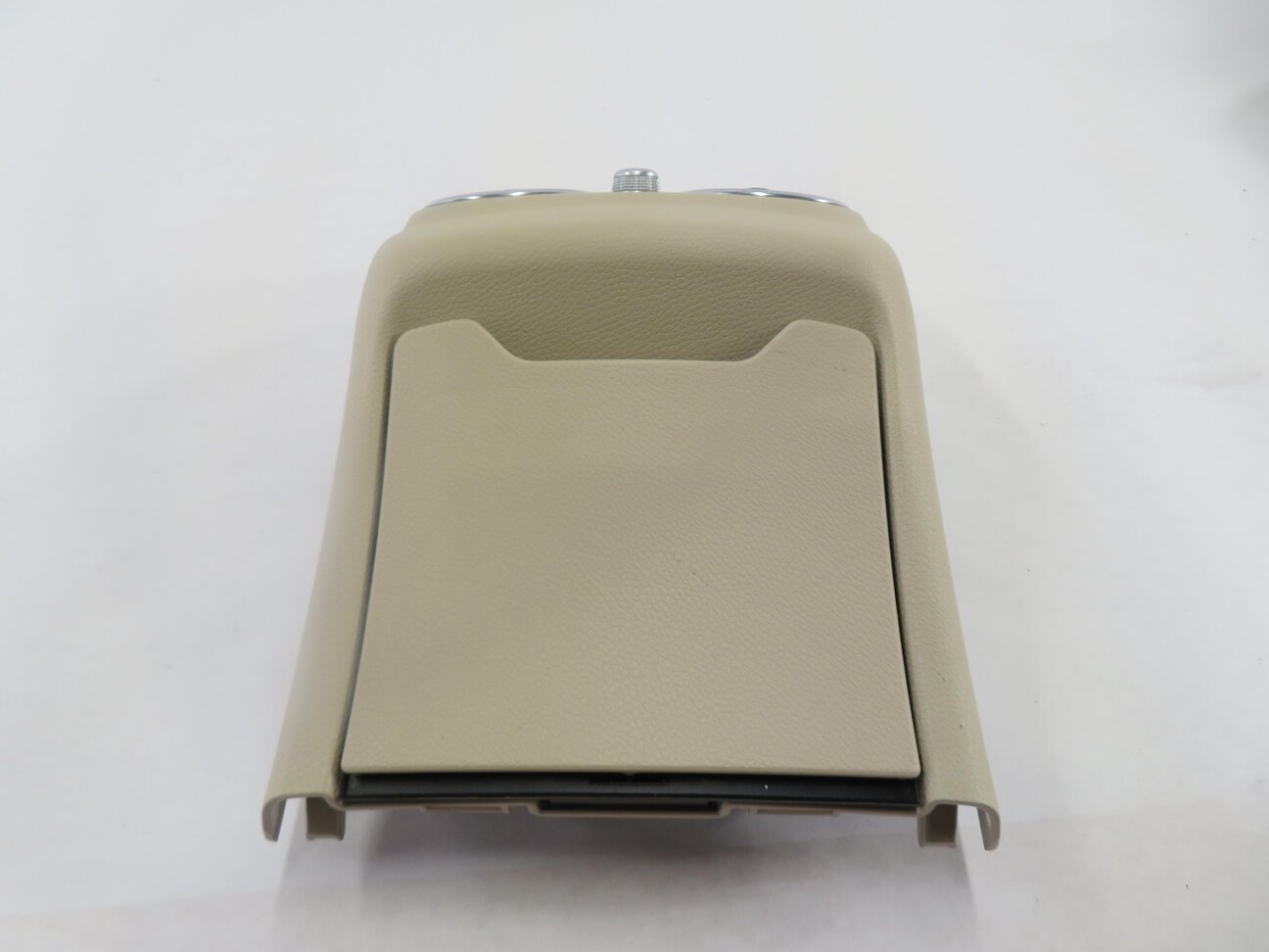Thumbnail 5: 2016 MERCEDES C300 (W205) REAR CENTER CONSOLE HEATER AC AIR VENT w/ TRIM (BEIGE)