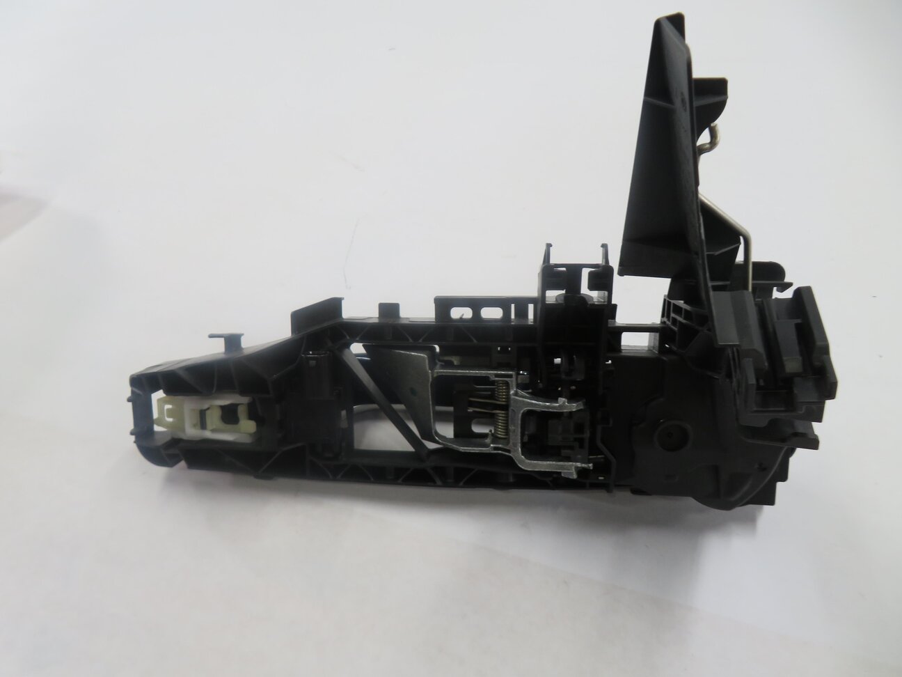 Thumbnail 6: 2015-2017 MERCEDES C300 C350 C400 C450 (W205) DRIVER KEYLESS DOOR HANDLE (BLUE)