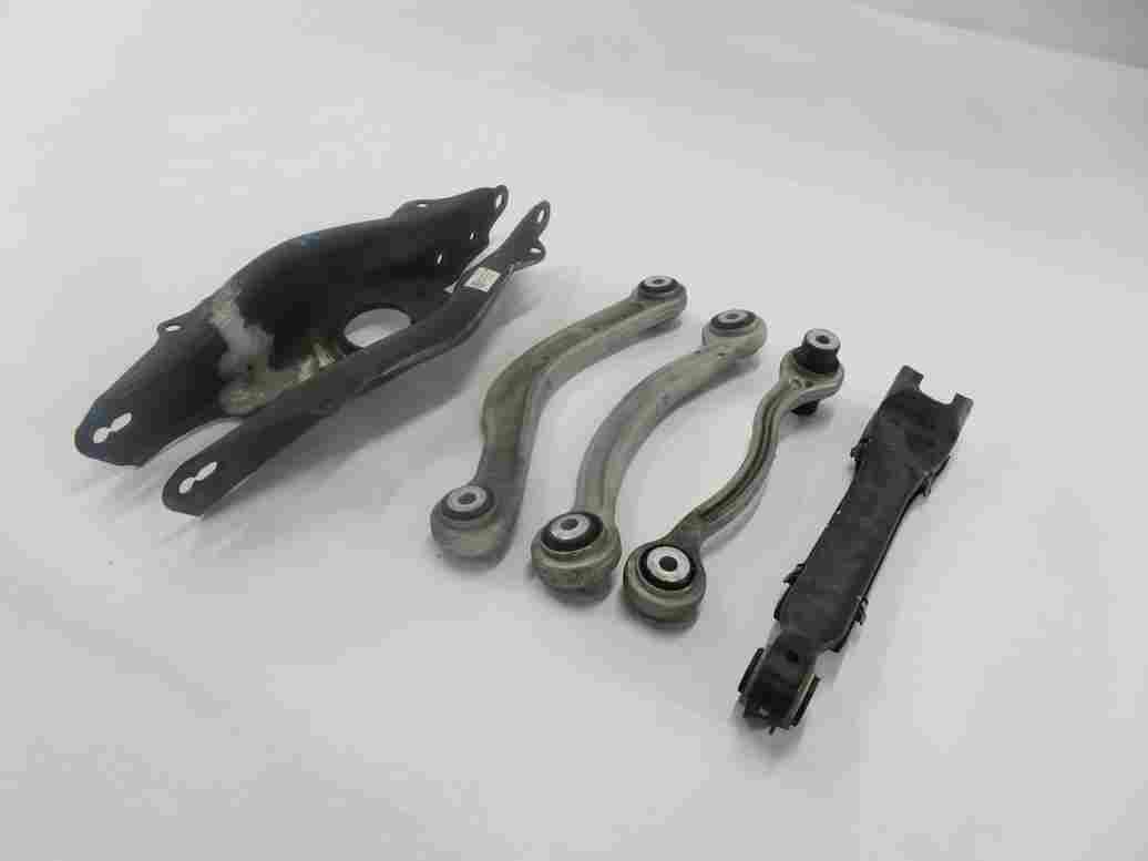 2016 MERCEDES C300 (W205) LEFT DRIVER REAR SUSPENSION CONTROL ARM SET-5
