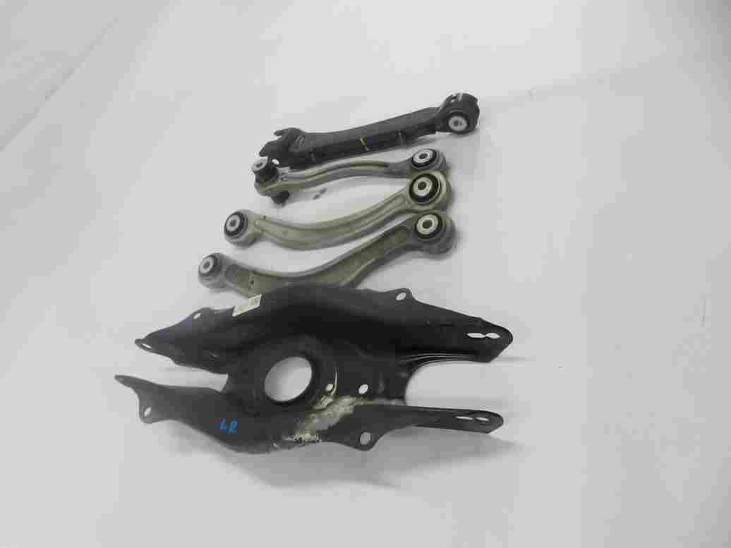 Thumbnail 4: 2016 MERCEDES C300 (W205) LEFT DRIVER REAR SUSPENSION CONTROL ARM SET-5