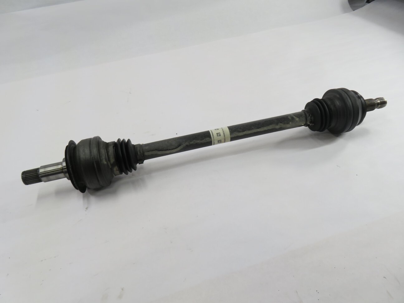 2015-2016 MERCEDES C300 (W205) RWD - RIGHT PASSENGER REAR CV AXLE SHAFT