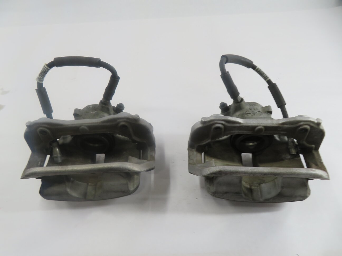 Thumbnail 7: 2015-2021 MERCEDES C300 E300 (W205 W213) FRONT LEFT & RIGHT BRAKE CALIPER SET