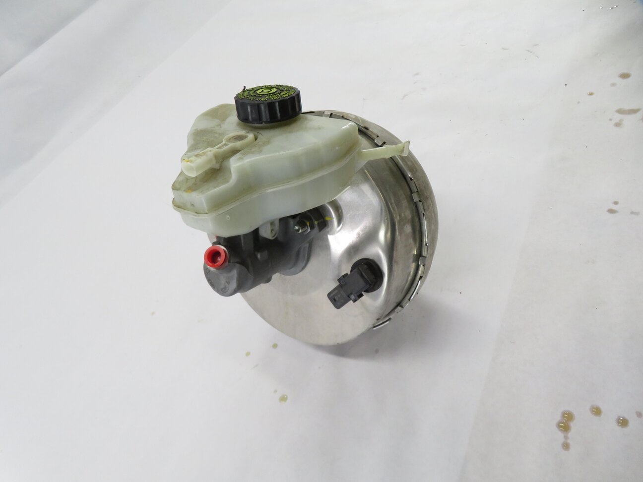 Thumbnail 4: 2015-2018 MERCEDES C300 C350 C400 C450 C43 C63 (W205) BRAKE BOOSTER w/ CYLINDER