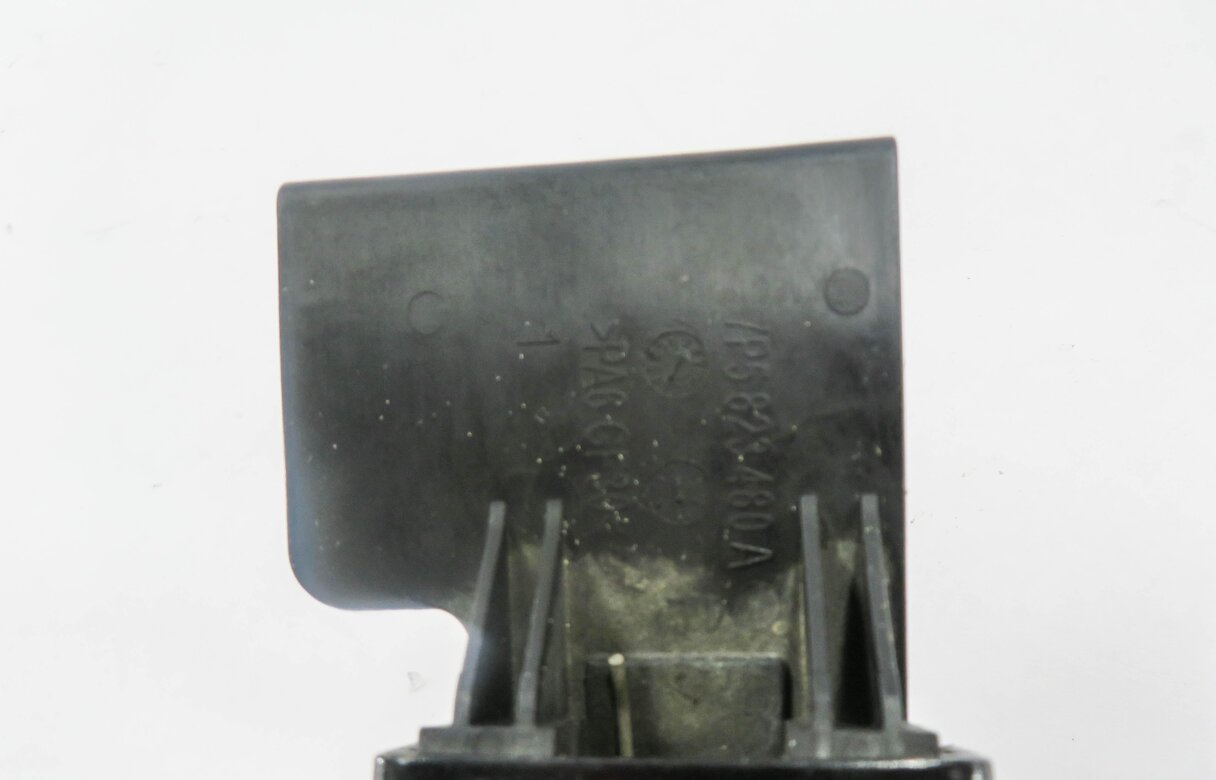 Thumbnail 8: 2014 PORSCHE CAYENNE (958) FRONT HOOD SAFETY LATCH RELEASE LEVER