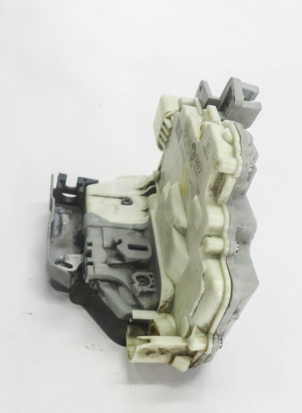 Thumbnail 4: 09-18 AUDI / PORSCHE - A4 A5 Q5 S4 TT CAYENNE PANAMERA TOURAEG DRIVER DOOR LATCH