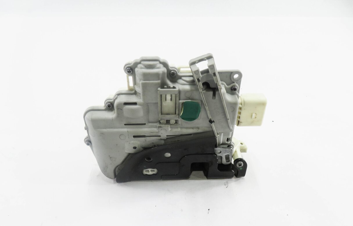 Thumbnail 5: 09-18 AUDI / PORSCHE - A4 A5 Q5 S4 TT CAYENNE PANAMERA TOURAEG DRIVER DOOR LATCH