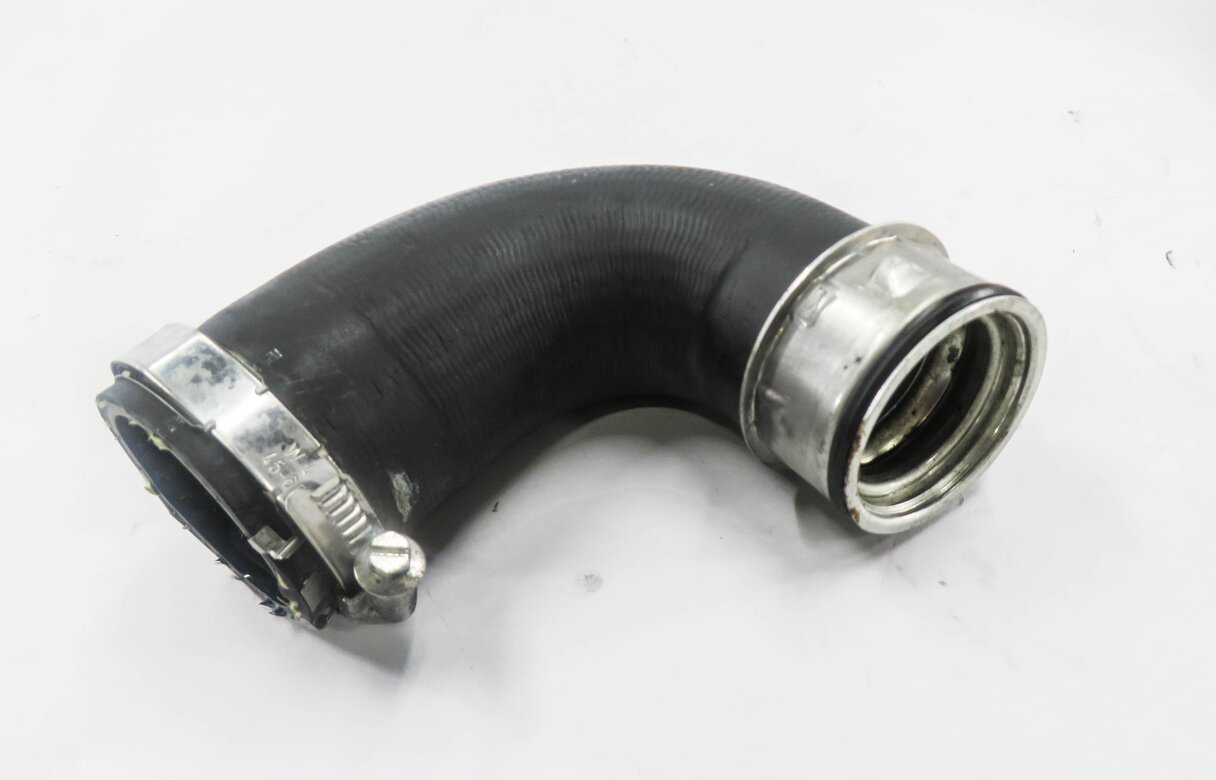 Thumbnail 2: 2014 PORSCHE CAYENNE (958) 3.0L DIESEL ENGINE - RIGHT INTERCOOLER PRESSURE PIPE