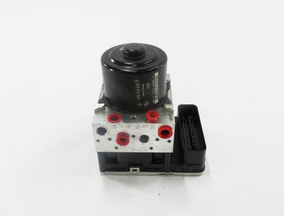 Thumbnail 2: 2013-2014 PORSCHE CAYENNE (958) ABS BRAKE PUMP w/ MODULE