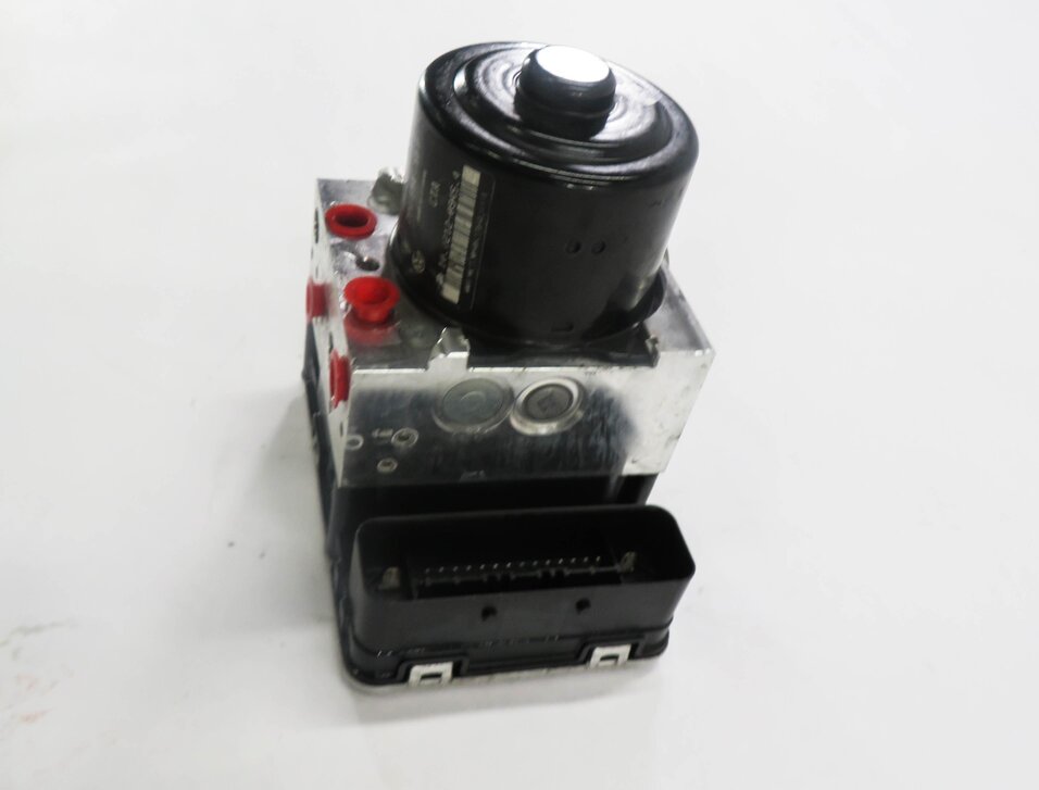 Thumbnail 3: 2013-2014 PORSCHE CAYENNE (958) ABS BRAKE PUMP w/ MODULE