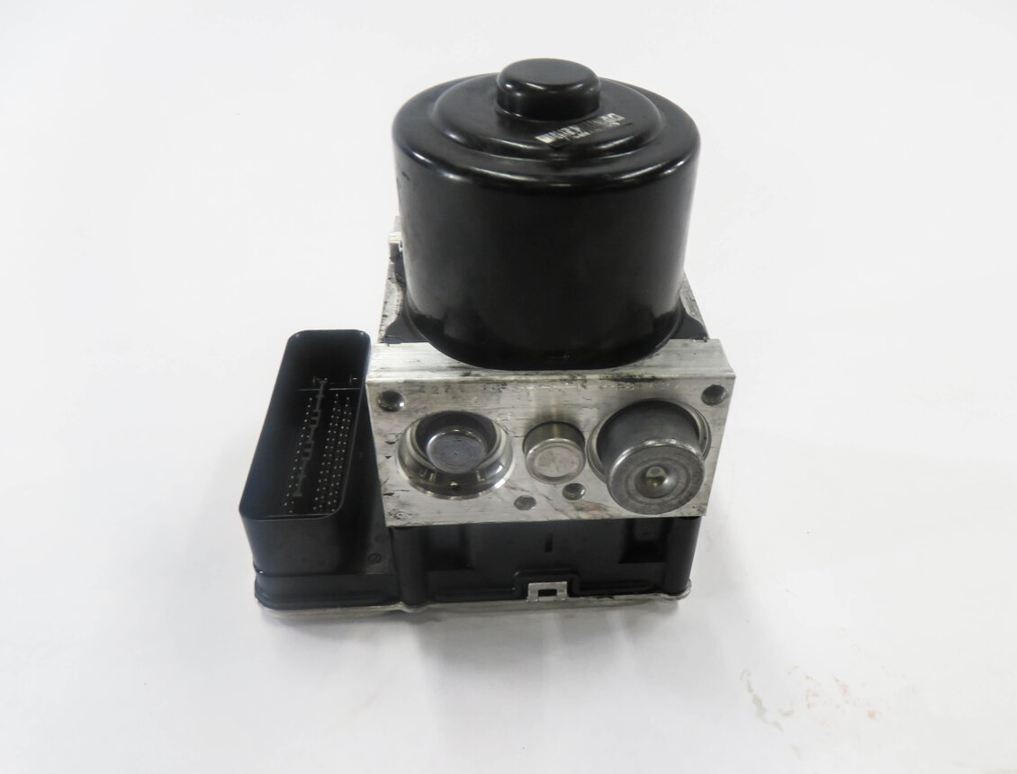 Thumbnail 5: 2013-2014 PORSCHE CAYENNE (958) ABS BRAKE PUMP w/ MODULE