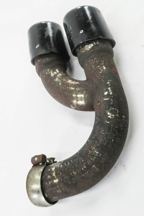 Thumbnail 2: 2014 PORSCHE CAYENNE (958) DIESEL - RIGHT PASSENGER REAR EXHAUST TIP