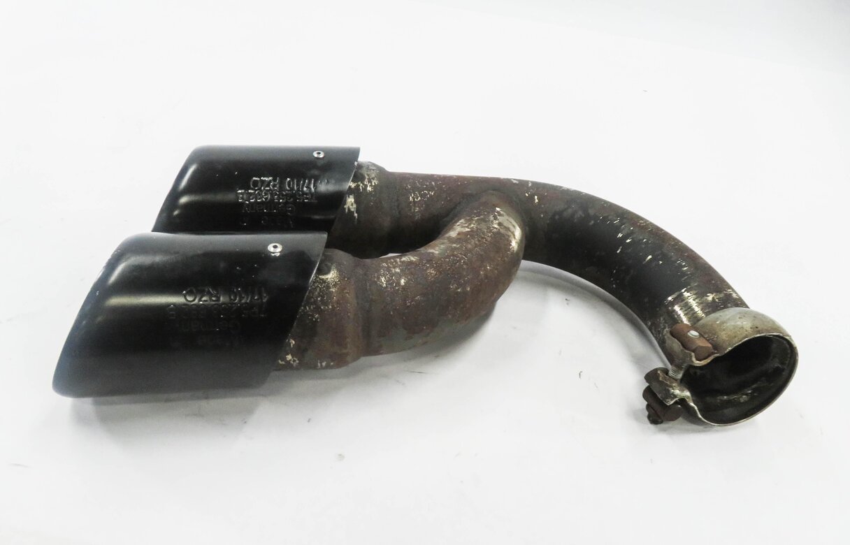 Thumbnail 4: 2014 PORSCHE CAYENNE (958) DIESEL - RIGHT PASSENGER REAR EXHAUST TIP