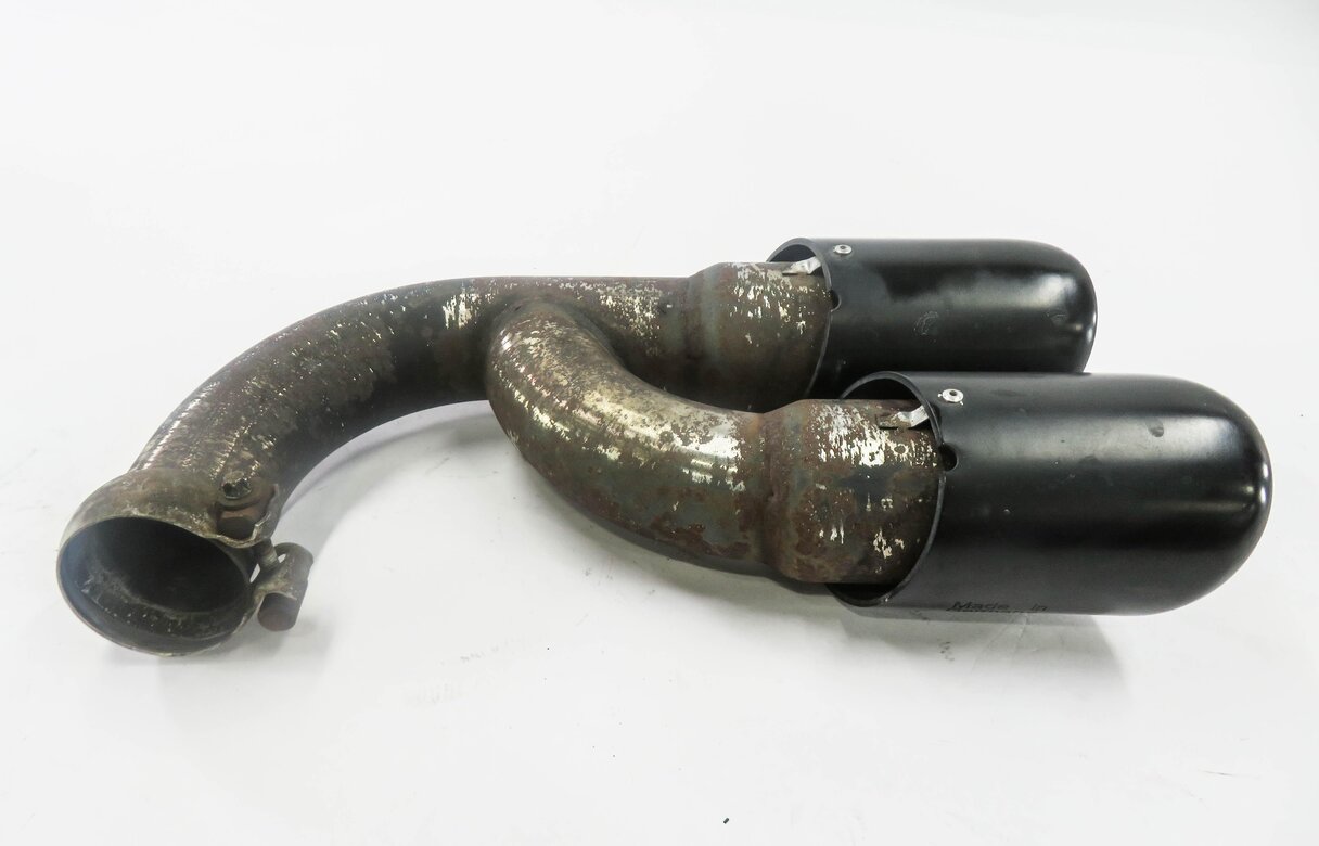 Thumbnail 5: 2014 PORSCHE CAYENNE (958) DIESEL - RIGHT PASSENGER REAR EXHAUST TIP