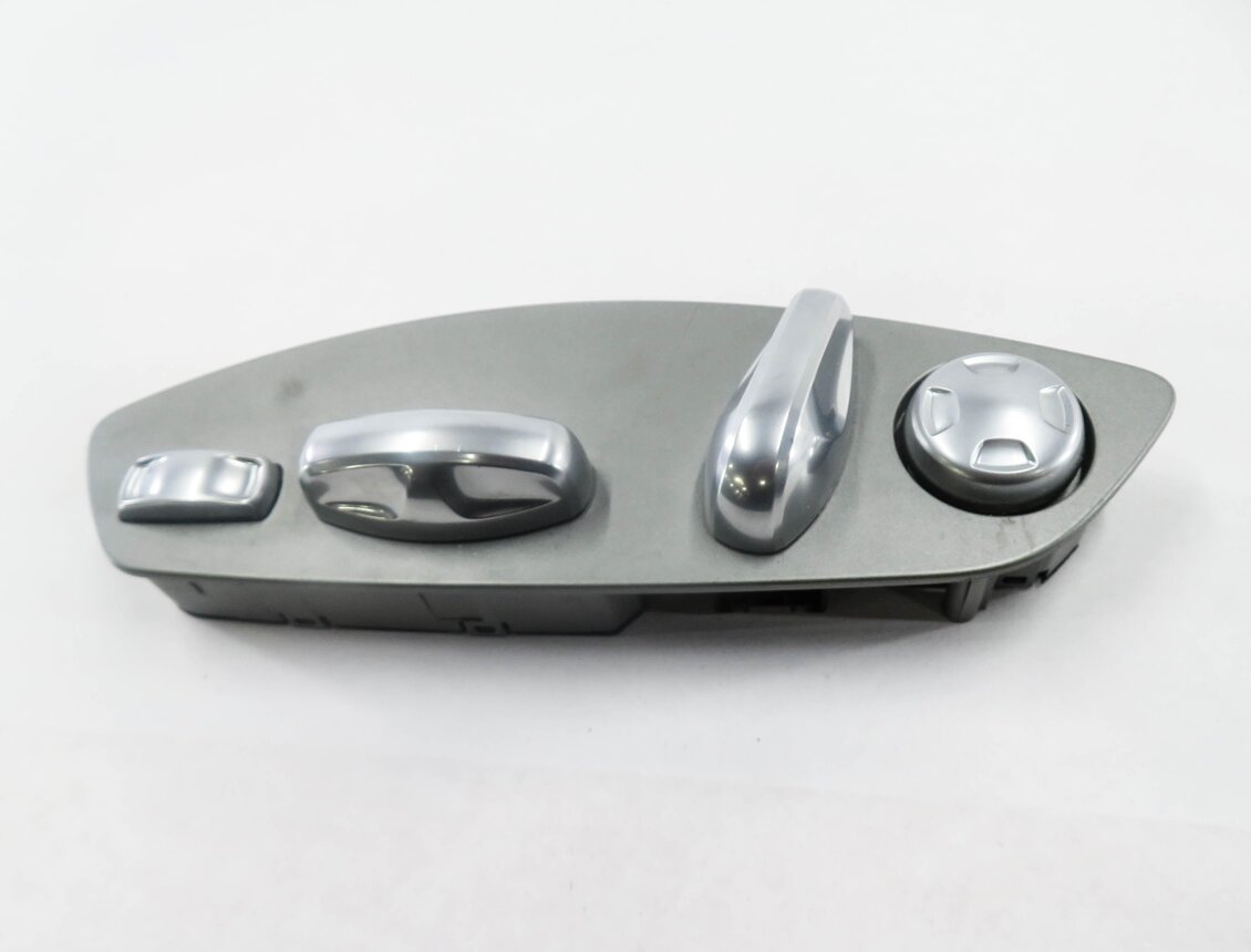Thumbnail 2: 2014 PORSCHE CAYENNE (958) LEFT FRONT DRIVER SEAT ADJUSTMENT SWITCH