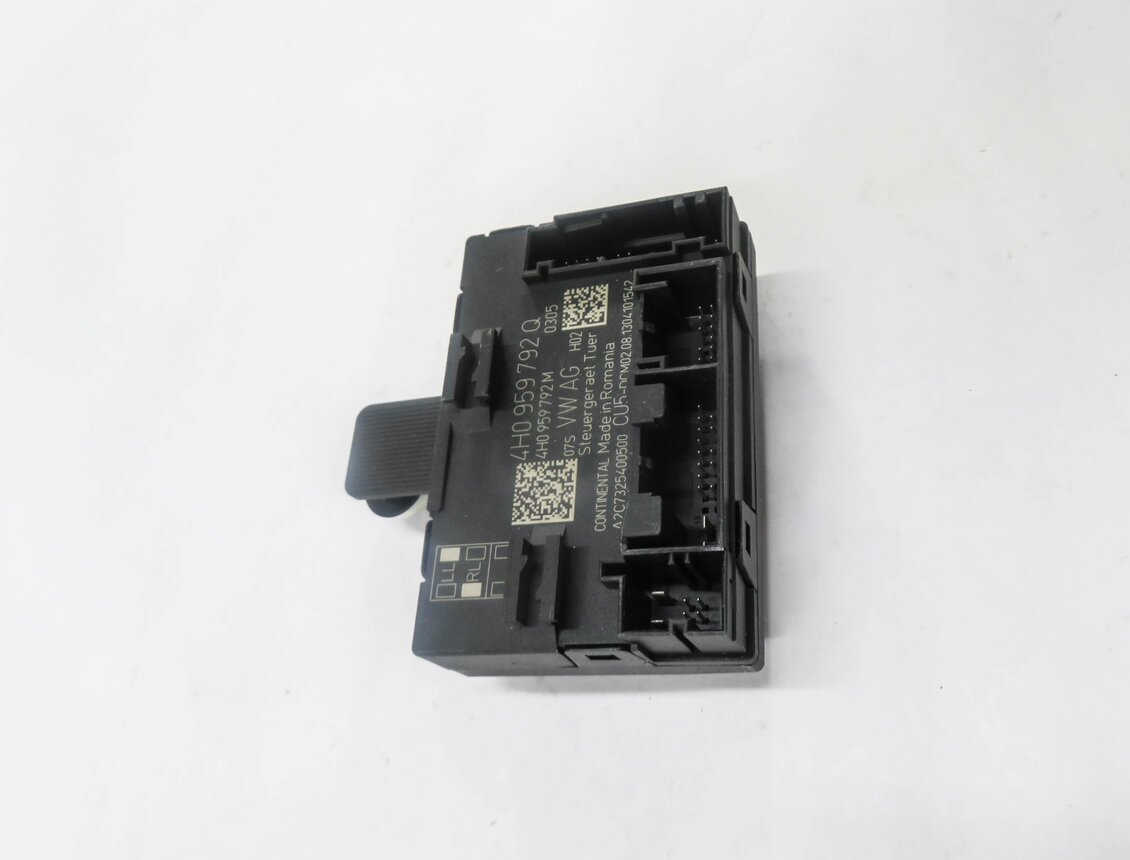 Thumbnail 3: 2014 PORSCHE CAYENNE (958) RIGHT FRONT PASSENGER DOOR CONTROL MODULE