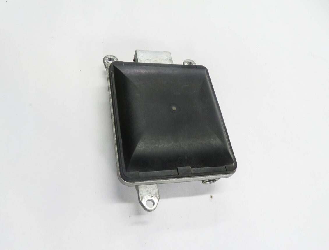 Thumbnail 4: 2011-2016 PORSCHE CAYENNE (958) LEFT DRIVER REAR BLIND SPOT RADAR MODULE