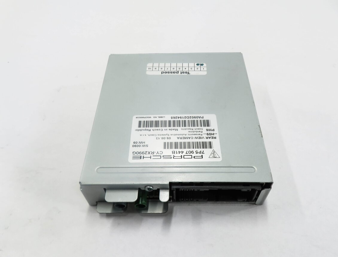 Thumbnail 5: 2011-2016 PORSCHE CAYENNE (958) REARVIEW CAMERA CONTROL MODULE