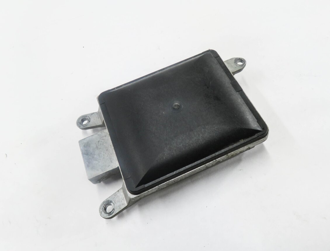 2011-2016 PORSCHE CAYENNE (958) RIGHT PASSENGER REAR BLIND SPOT RADAR MODULE