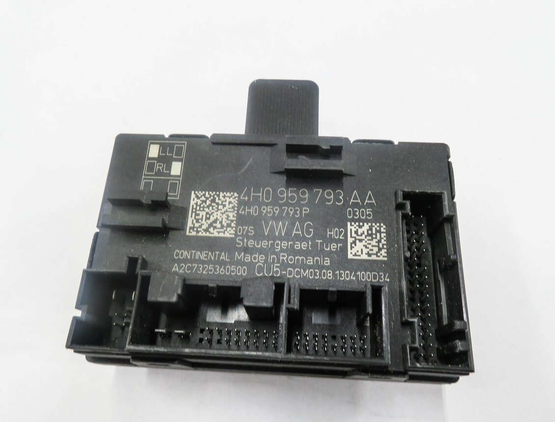 Thumbnail 2: 2014 PORSCHE CAYENNE (958) LEFT FRONT DRIVER DOOR CONTROL MODULE
