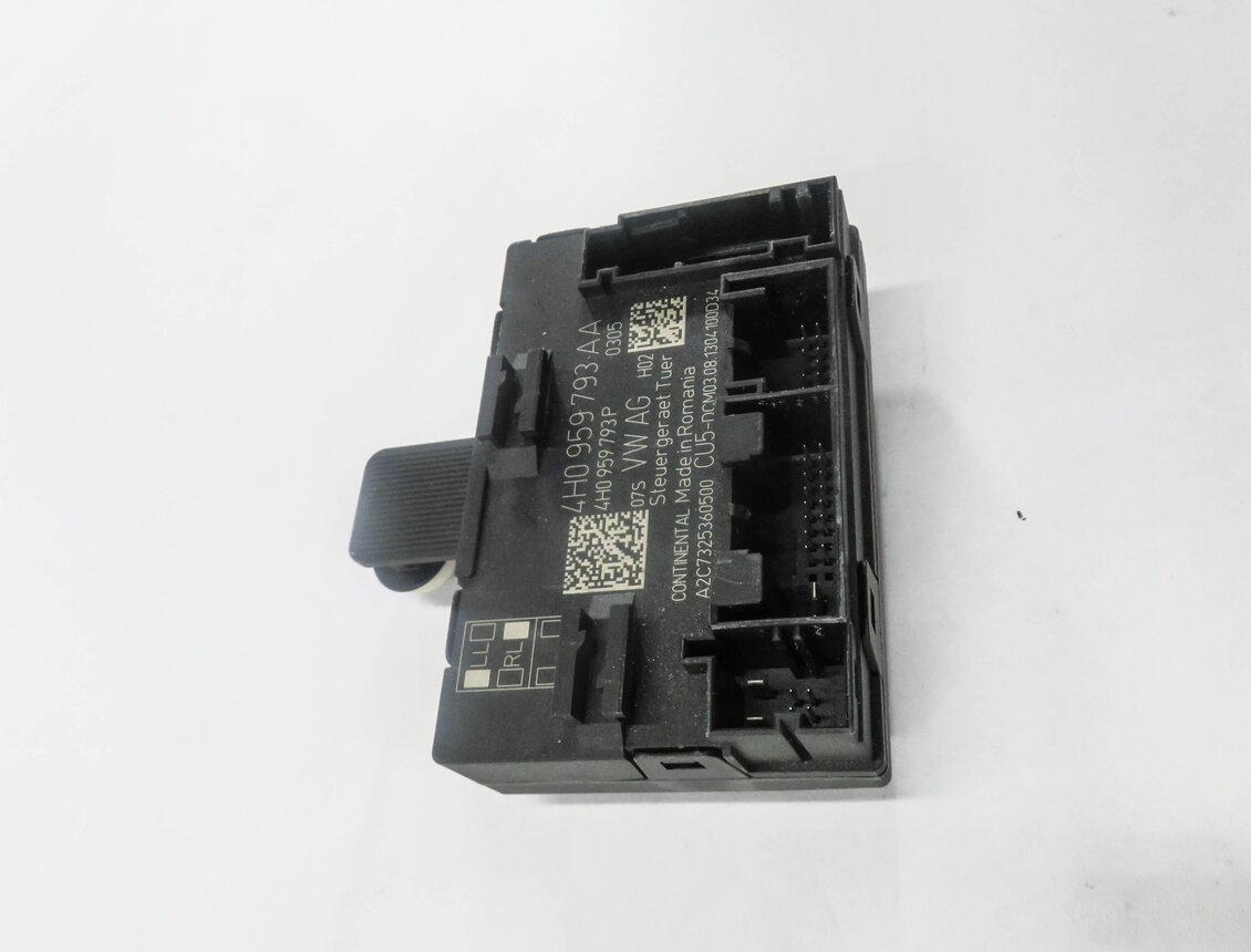 Thumbnail 3: 2014 PORSCHE CAYENNE (958) LEFT FRONT DRIVER DOOR CONTROL MODULE