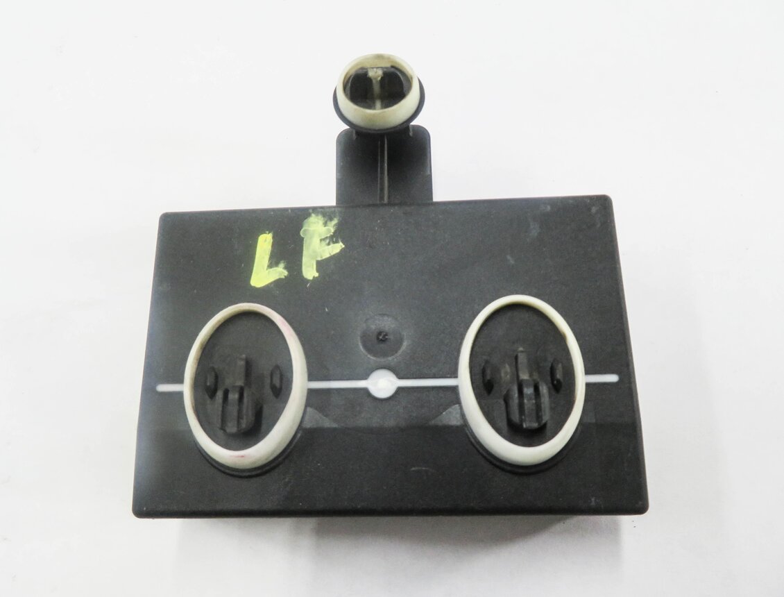 Thumbnail 6: 2014 PORSCHE CAYENNE (958) LEFT FRONT DRIVER DOOR CONTROL MODULE