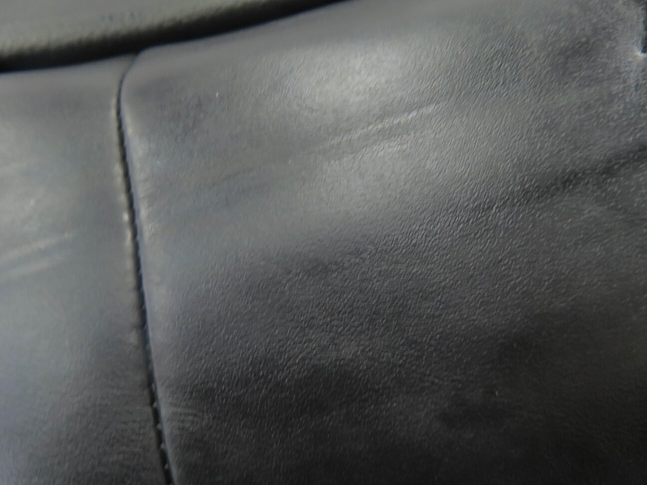 Thumbnail 7: 2011-2014 PORSCHE CAYENNE (958) DRIVER - UPPER TOP HEATED SEAT CUSHION (BLACK)