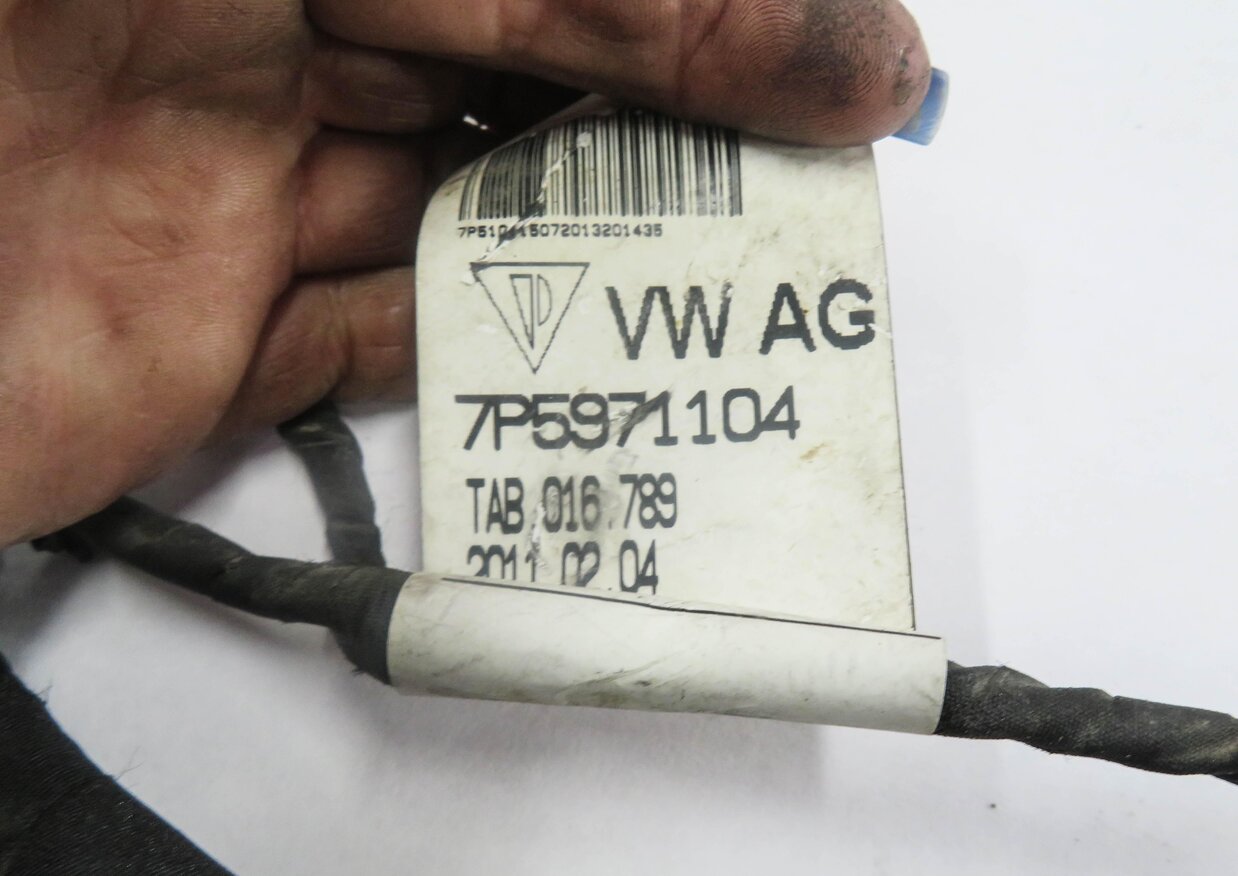 Thumbnail 6: 2014 PORSCHE CAYENNE (958) REAR PDC PARK DISTANCE SENSOR SET w/ HARNESS (GRAY)