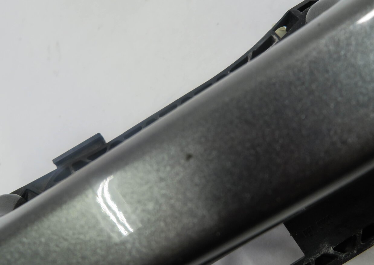 Thumbnail 8: 2011-2018 PORSCHE CAYENNE (958) LEFT REAR EXTERIOR DOOR HANDLE (METEOR GRAY)