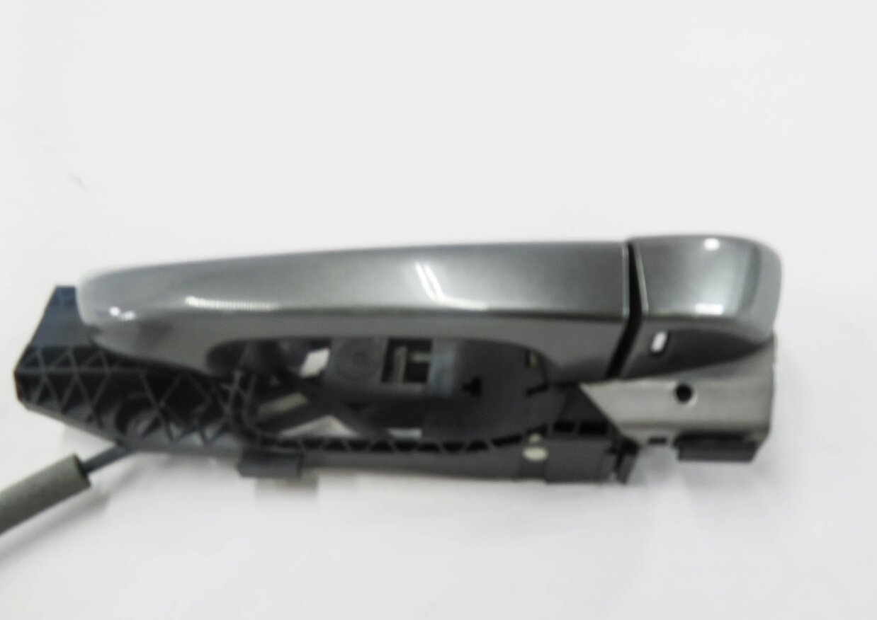 Thumbnail 5: 2011-2018 PORSCHE CAYENNE (958) LEFT FRONT DRIVER EXTERIOR DOOR HANDLE (GRAY)