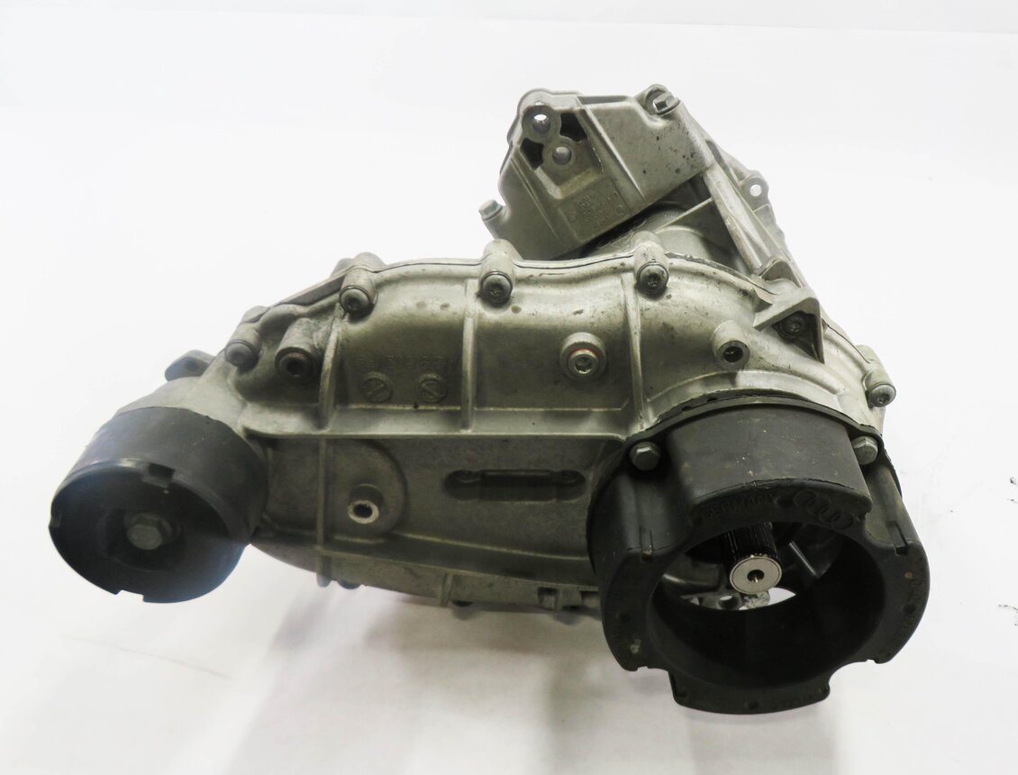 Thumbnail 5: 2013-2016 PORSCHE CAYENNE (958) 3.0L DIESEL - FRONT TRANSFER CASE ASSEMBLY