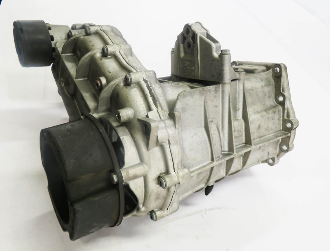 Thumbnail 6: 2013-2016 PORSCHE CAYENNE (958) 3.0L DIESEL - FRONT TRANSFER CASE ASSEMBLY