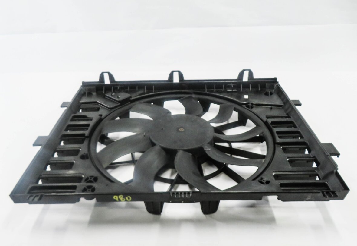 Thumbnail 5: 2011-2018 PORSCHE CAYENNE (958) 3.0L DIESEL / 4.8L ENGINE - RADIATOR COOLING FAN