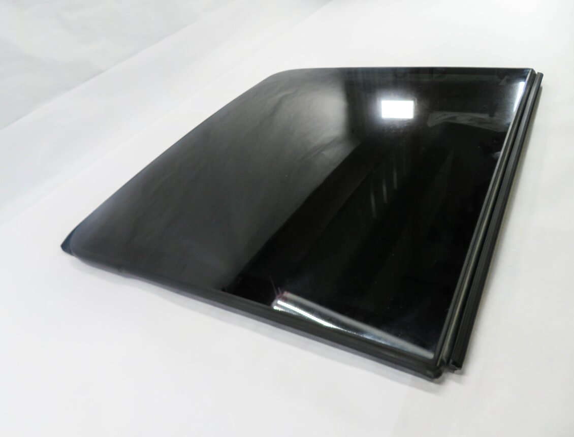 Thumbnail 3: 2011-2018 PORSCHE CAYENNE (958) PANORAMIC SUNROOF GLASS WINDOW (REAR)
