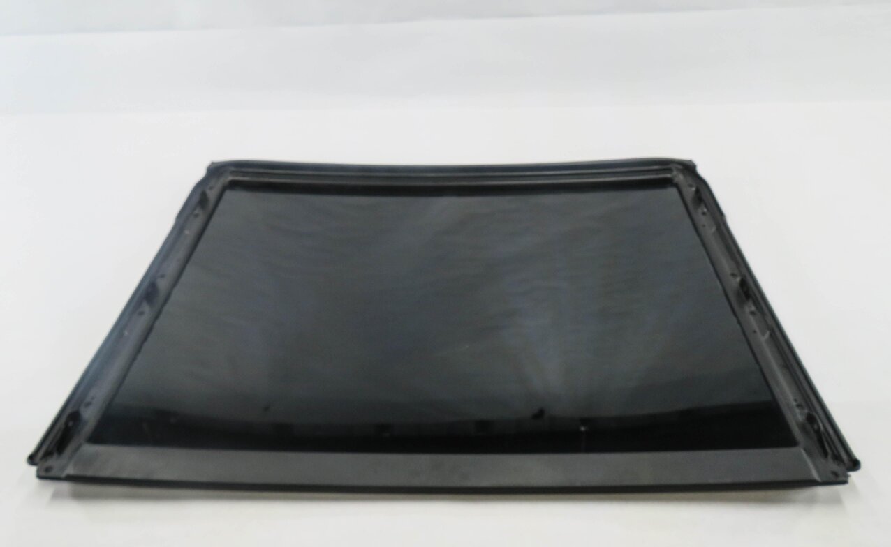 Thumbnail 5: 2011-2018 PORSCHE CAYENNE (958) PANORAMIC SUNROOF GLASS WINDOW (REAR)