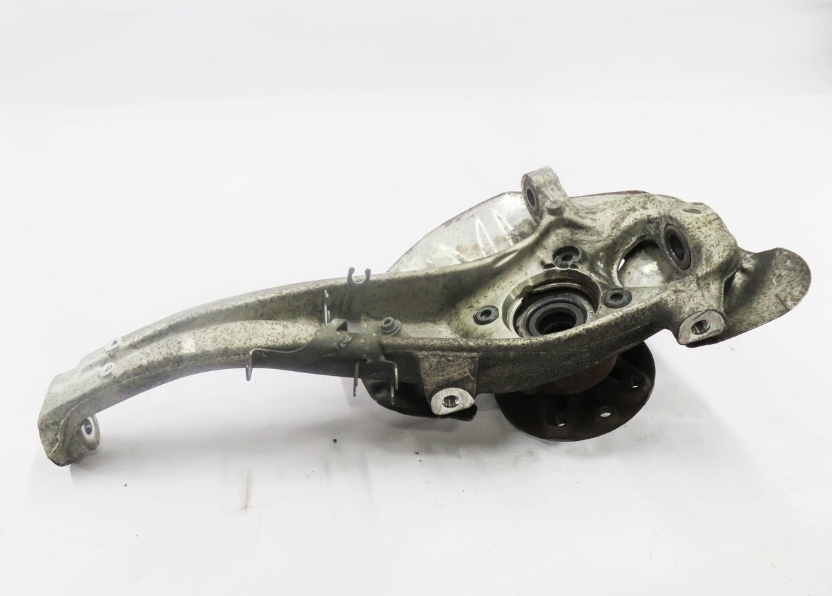 2011-2018 PORSCHE CAYENNE (958) RIGHT FRONT PASSENGER SPINDLE KNUCKLE HUB