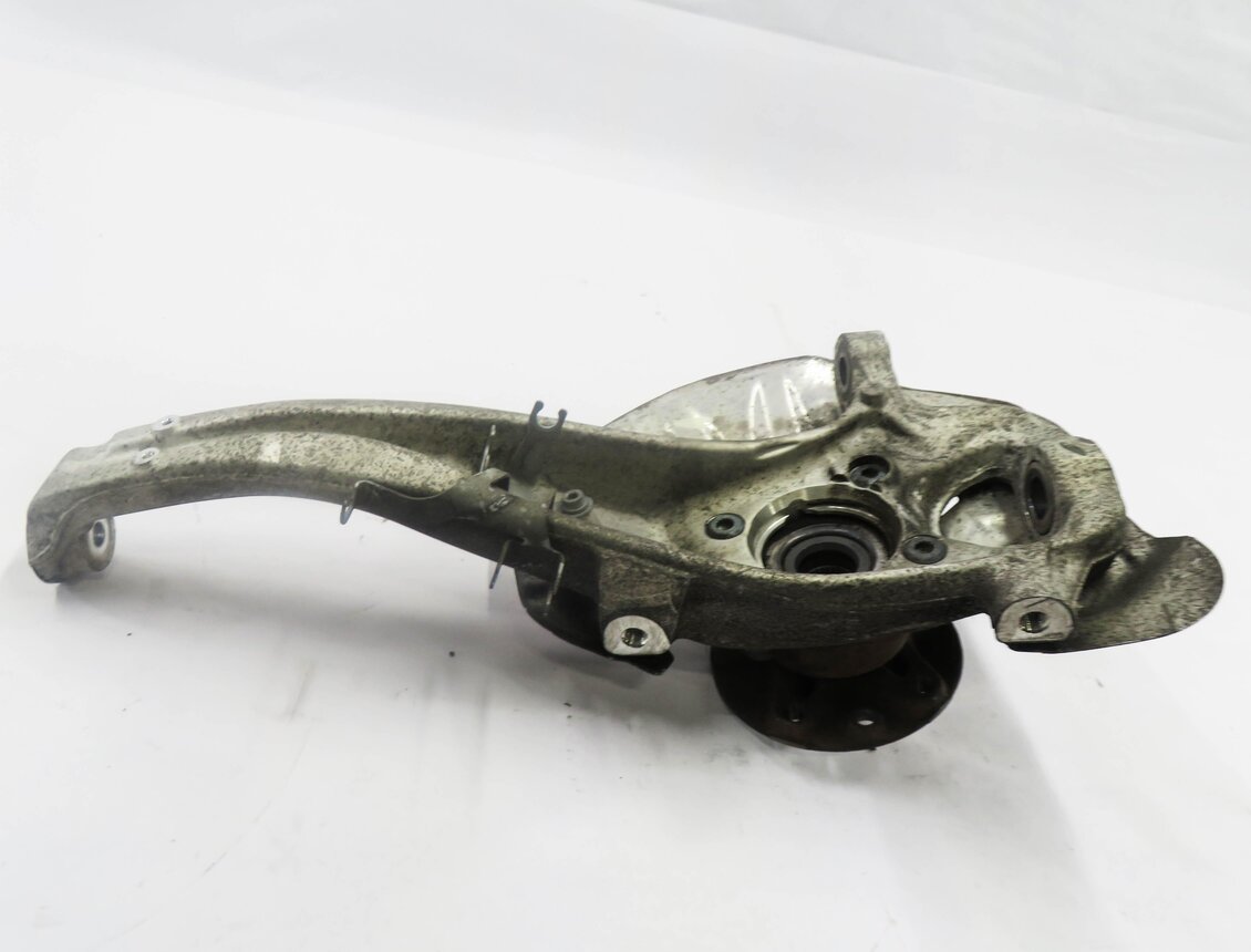 Thumbnail 2: 2011-2018 PORSCHE CAYENNE (958) RIGHT FRONT PASSENGER SPINDLE KNUCKLE HUB