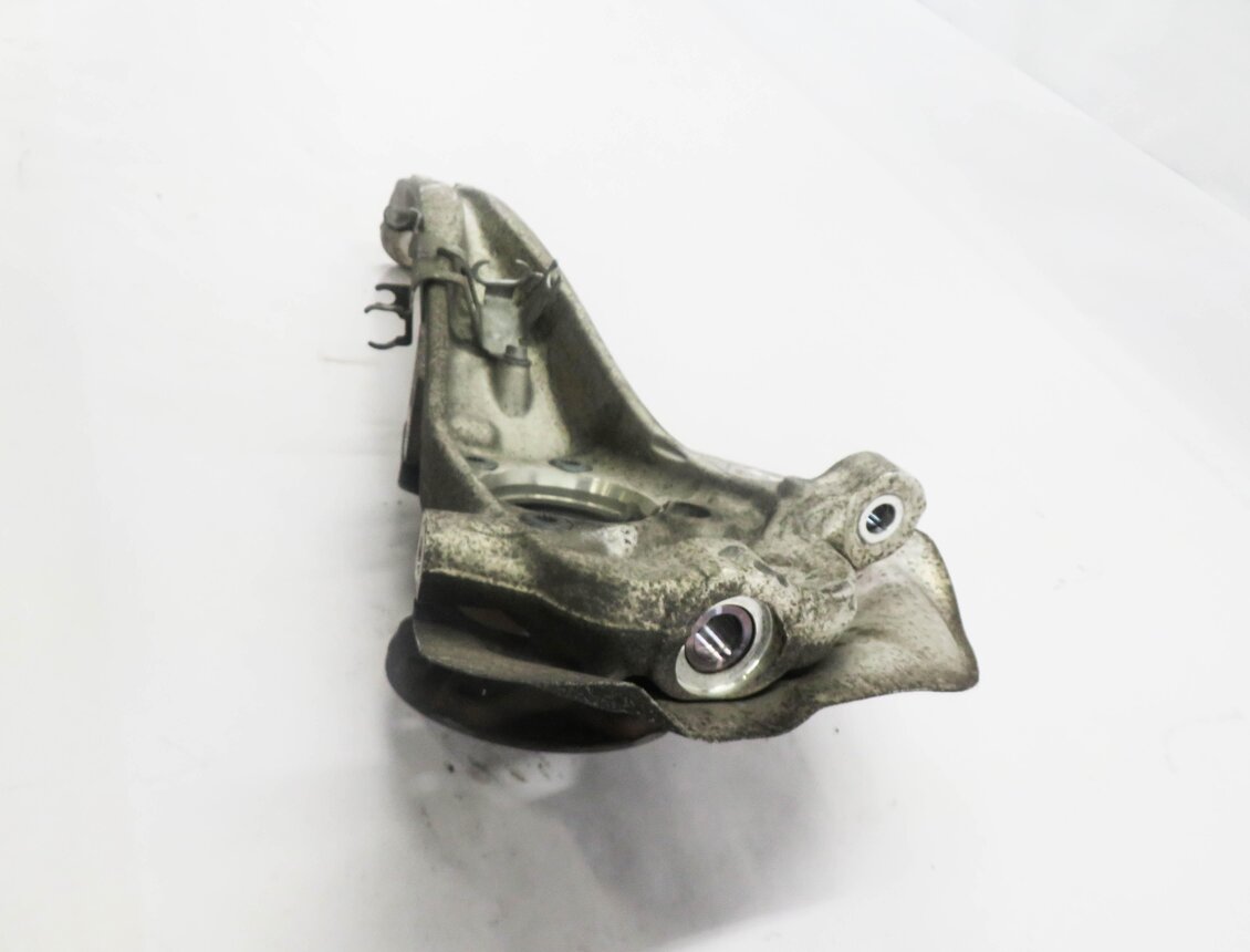 Thumbnail 3: 2011-2018 PORSCHE CAYENNE (958) RIGHT FRONT PASSENGER SPINDLE KNUCKLE HUB