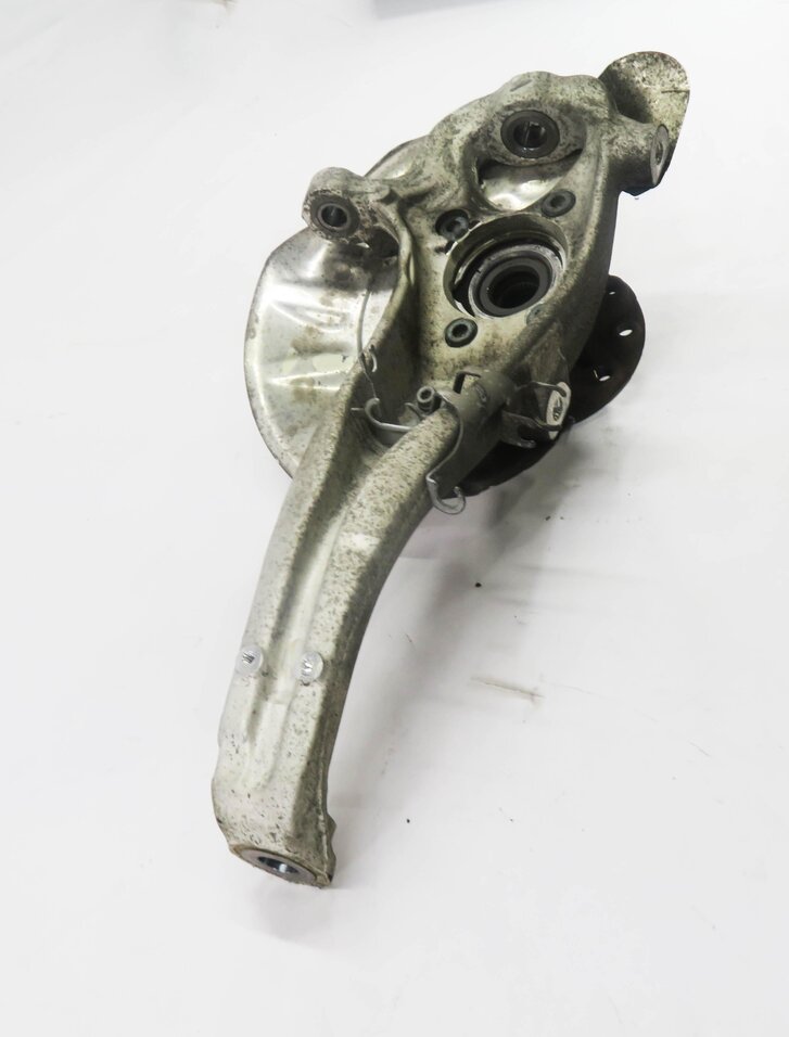 Thumbnail 4: 2011-2018 PORSCHE CAYENNE (958) RIGHT FRONT PASSENGER SPINDLE KNUCKLE HUB