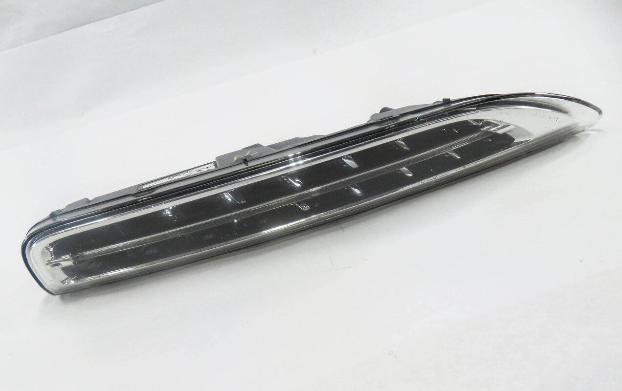 11-14 PORSCHE CAYENNE (958) RIGHT FRONT DRL DAY TIME RUNNING MARKER LIGHT LAMP