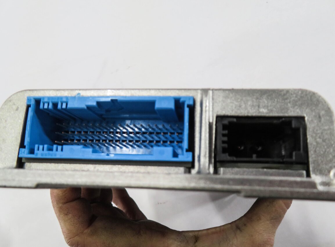 Thumbnail 7: 2008 BMW 335i (E90) MULF 2 SVS HIGH BASIS COMMUNICATION CONTROL MODULE