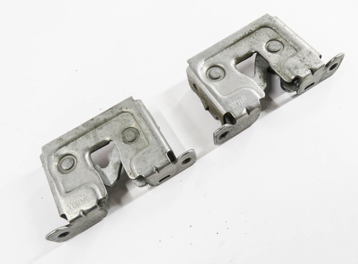 2008 BMW 335i (E90) FRONT LOWER HOOD LOCK LATCH SET-2