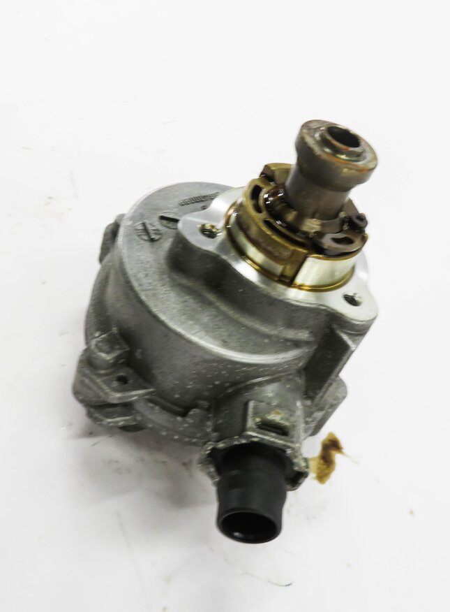 Thumbnail 3: 08-16 BMW 335i 535i X6 Z4 (E87 E90 E60 F01 E71 E89) 3.0L N54 ENGINE VACUUM PUMP