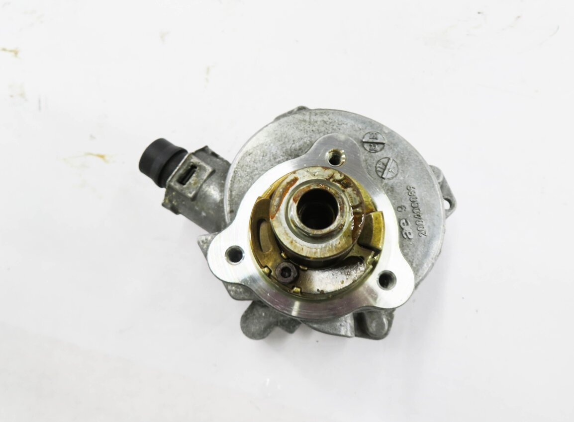 Thumbnail 6: 08-16 BMW 335i 535i X6 Z4 (E87 E90 E60 F01 E71 E89) 3.0L N54 ENGINE VACUUM PUMP