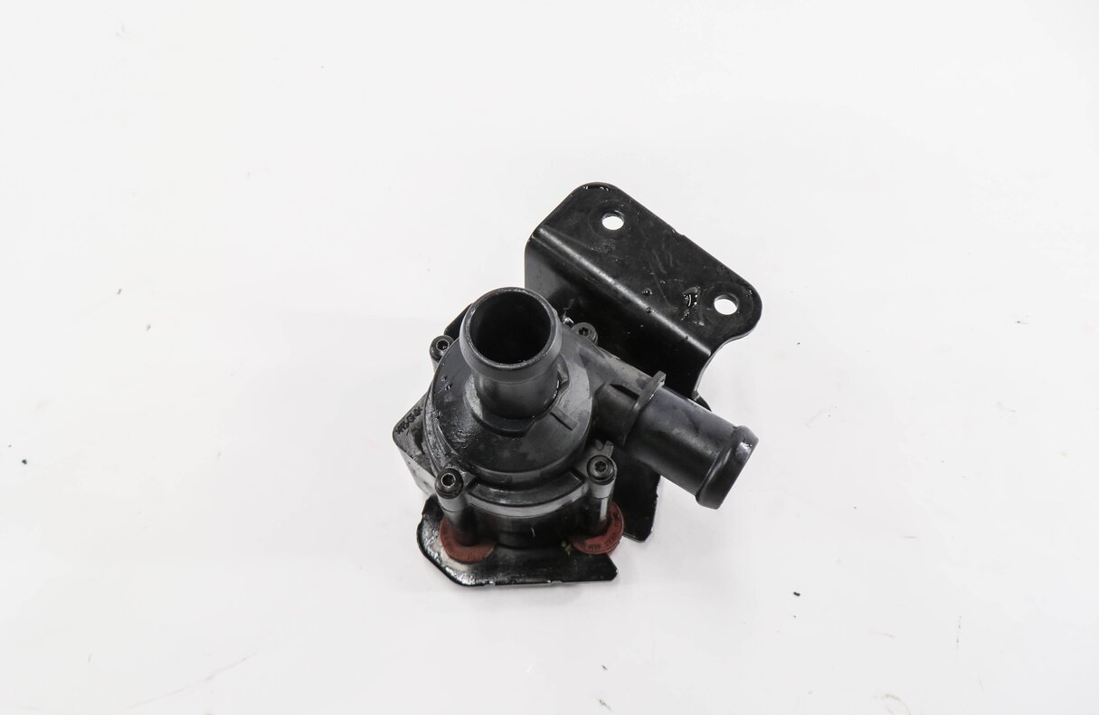 Thumbnail 2: 2018 AUDI SQ5 (FY 80A) 3.0L CWGD TURBO ENGINE - AUX AUXILIARY WATER PUMP