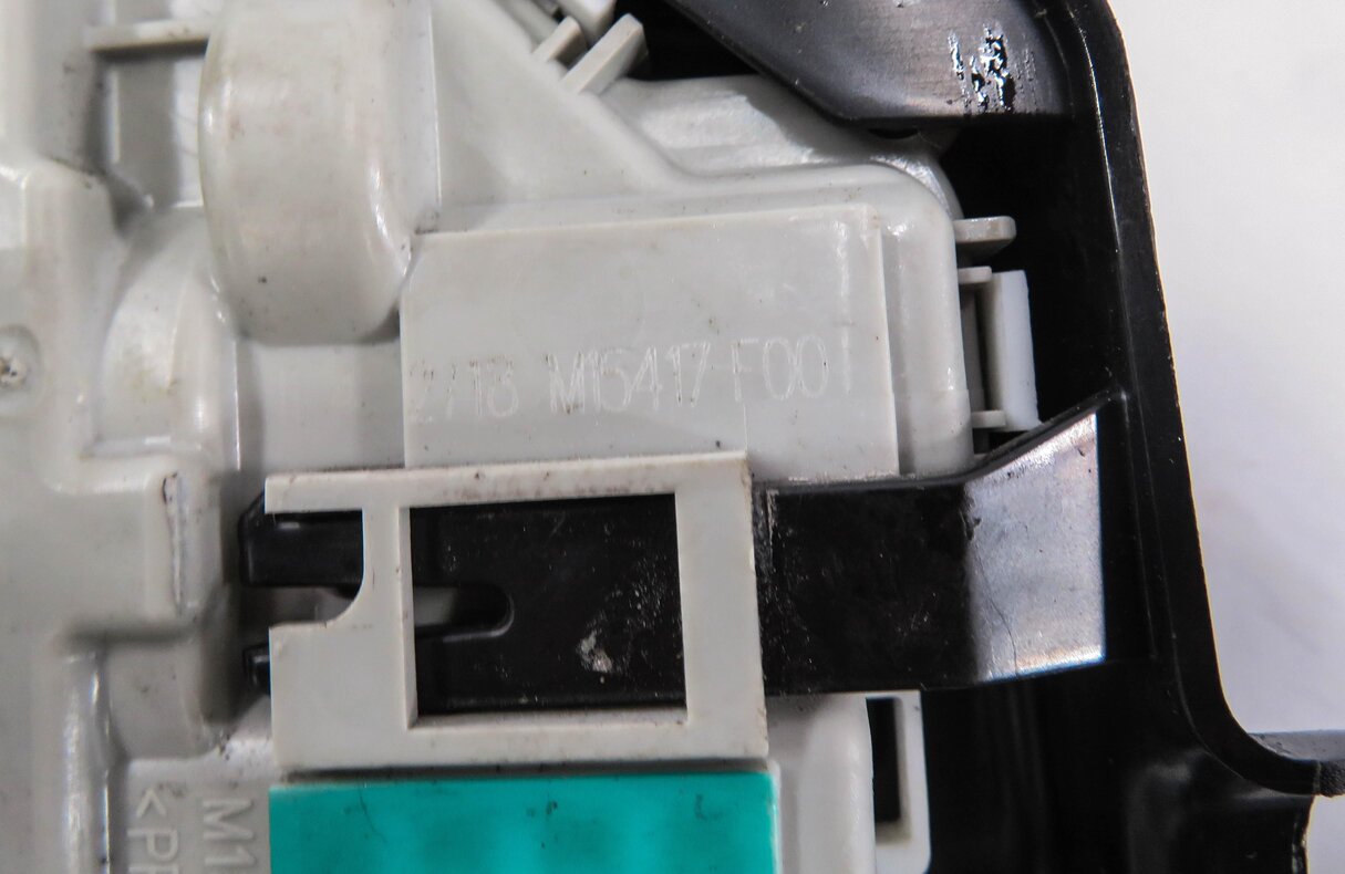 Thumbnail 4: 2015-2021 AUDI A3 S3 A4 Q5 TT (8V B9 MK3 FY) LEFT FRONT DRIVER DOOR LOCK LATCH