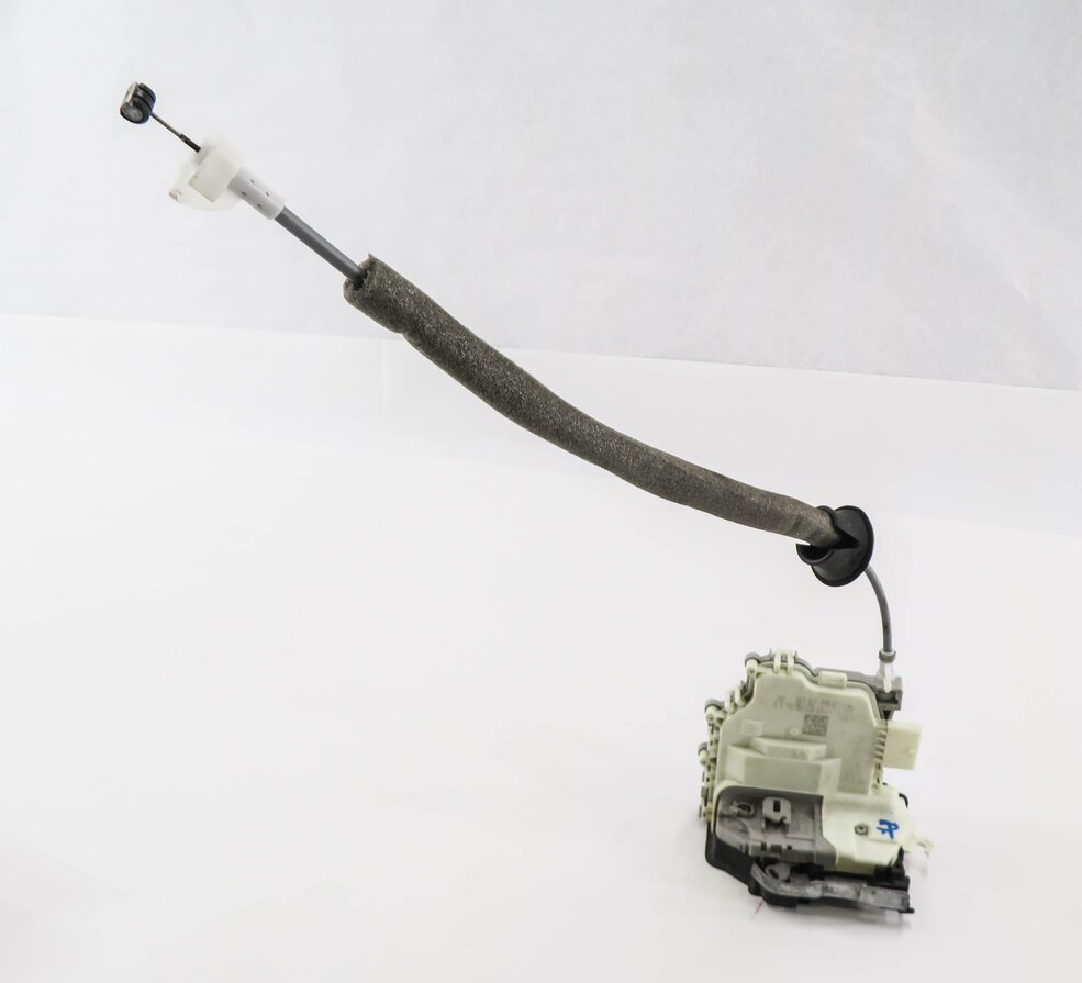 Thumbnail 1: 15-2021 AUDI A3 S3 A4 Q5 TT (8V B9 MK3 FY) RIGHT FRONT PASSENGER DOOR LOCK LATCH