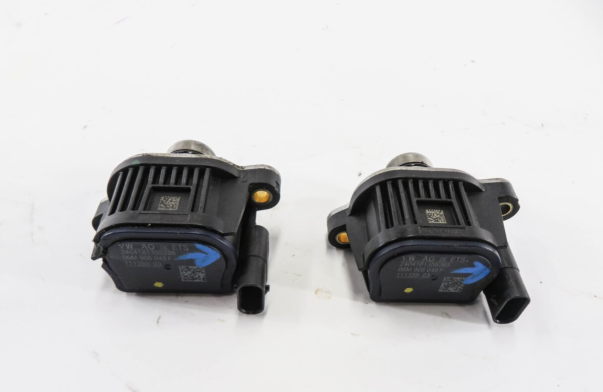 Thumbnail 2: 2018 AUDI SQ5 (FY 80A) 3.0L CWGD TURBO ENGINE - CAMSHAFT ADJUSTER SOLENOID SET-2