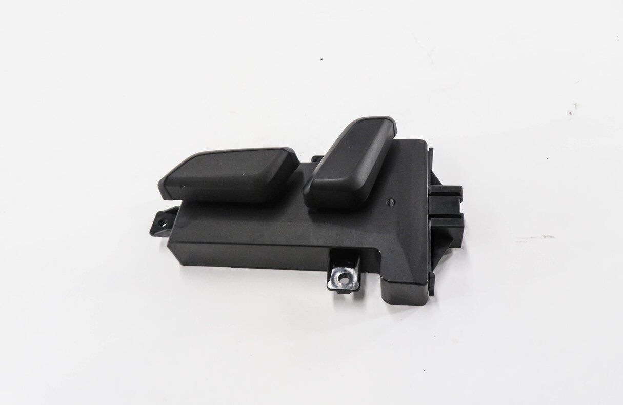 Thumbnail 2: 2018 AUDI SQ5 (FY 80A) LEFT FRONT DRIVER SEAT ADJUSTMENT SWITCH BUTTON