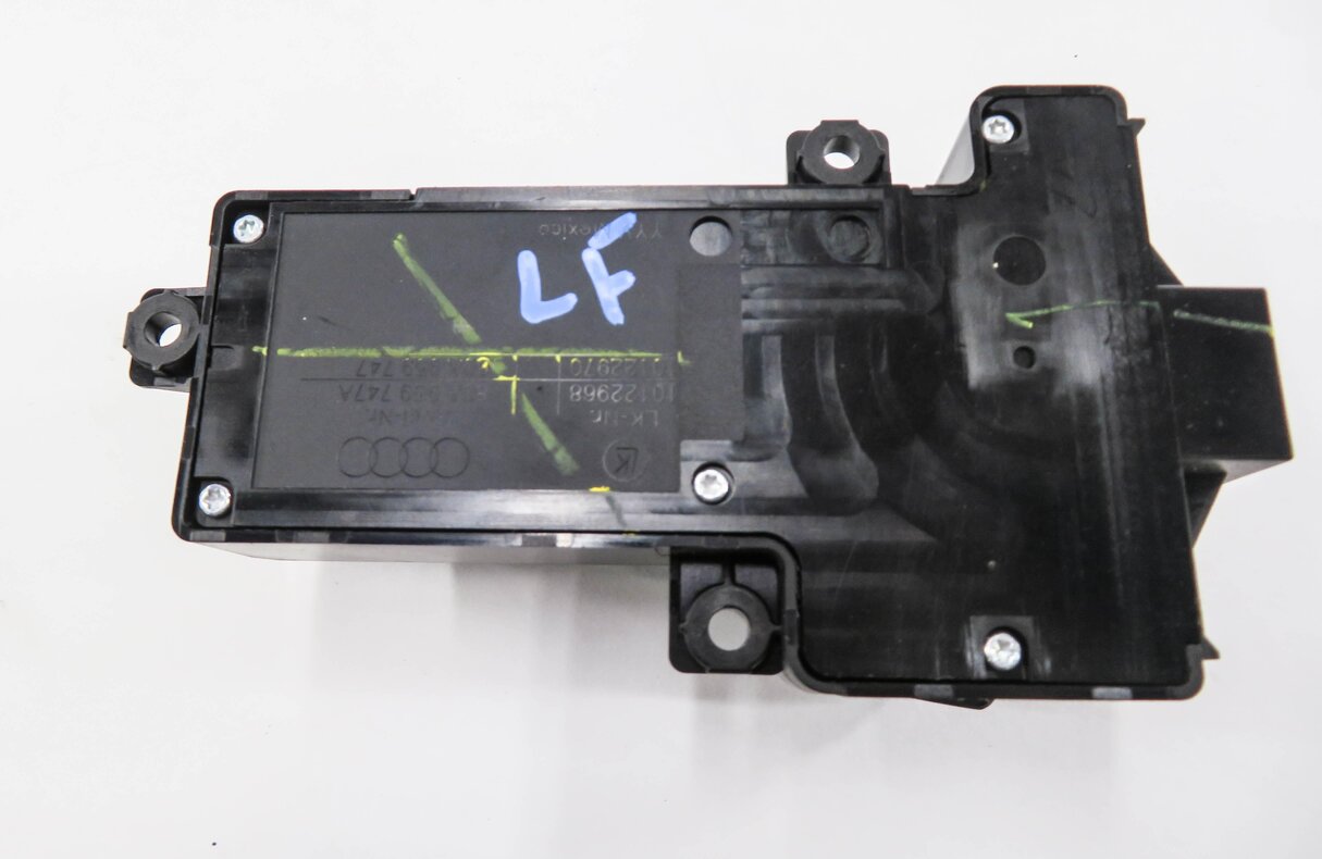 Thumbnail 4: 2018 AUDI SQ5 (FY 80A) LEFT FRONT DRIVER SEAT ADJUSTMENT SWITCH BUTTON